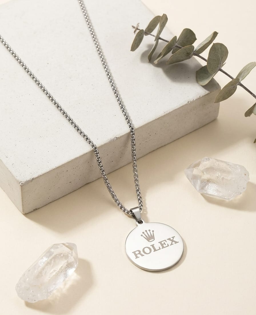 Custom Round Silver Locket – Name or Message Engraved Timeless love. Timeless silver.